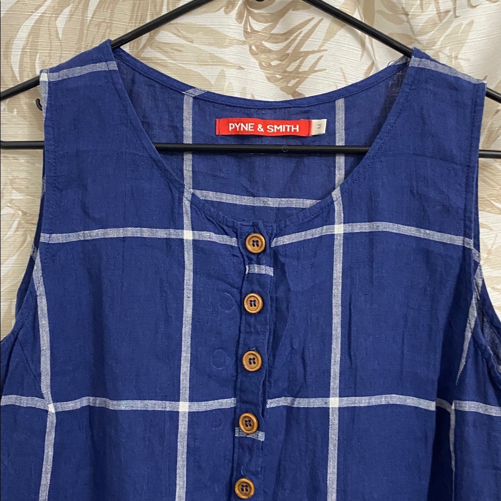 Pyne and smith blue windowpane with buttons